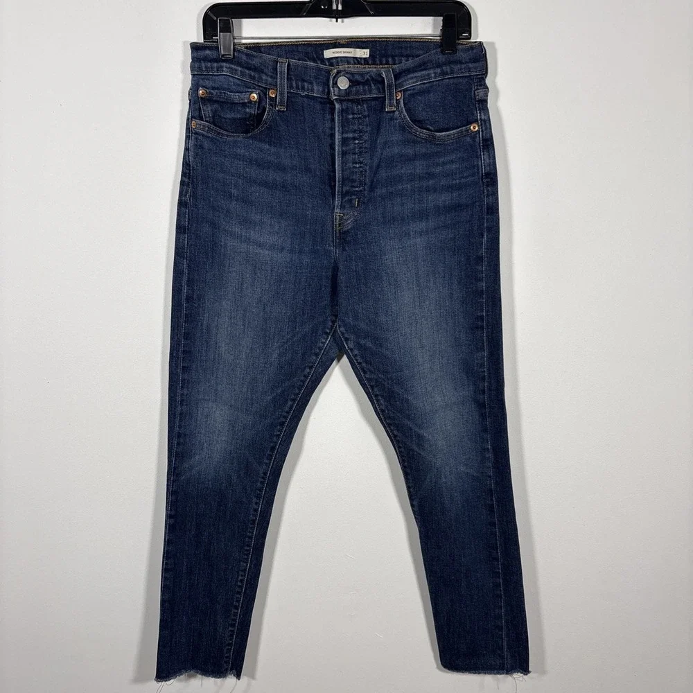 Levi's Wedgie Skinny Jeans Denim High Rise Button Fly Raw Hem Size 31 Cheeky